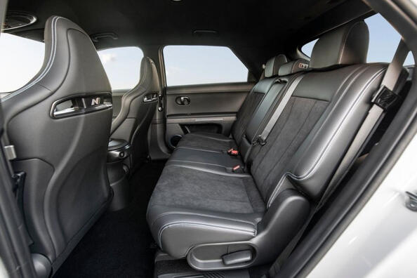 Recensione della Hyundai IONIQ 5 N elettrica da 650 cavalli Foto 6