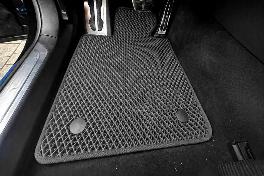 BMW 7 Series G11/G12 2015-2022 Tappetini EVA (per G12, Grigio) Image