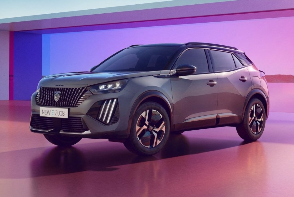 Peugeot e-2008 restyling 2023: recensione del crossover elettrico aggiornato
