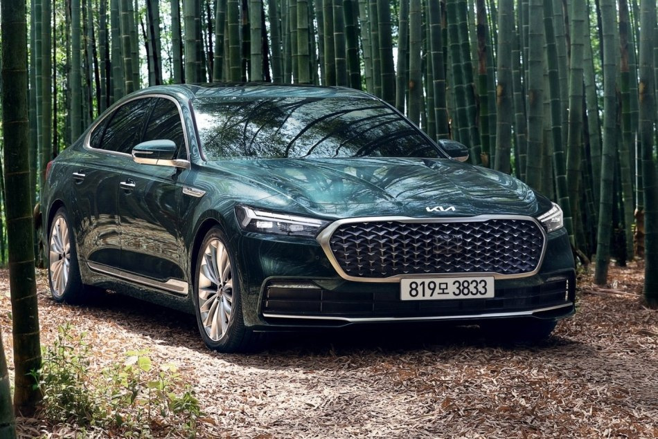 Recensione Kia K9: restyling della seconda generazione