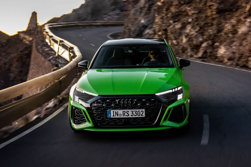 Audi RS 3: una rivisitazione della berlina sportiva compatta