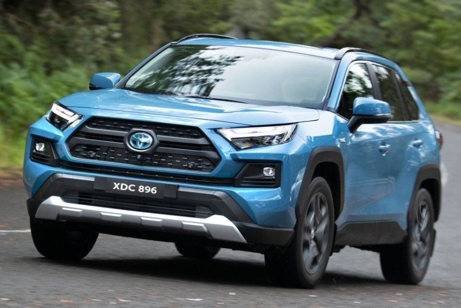 Recensione Toyota RAV4: restyling della quinta generazione
