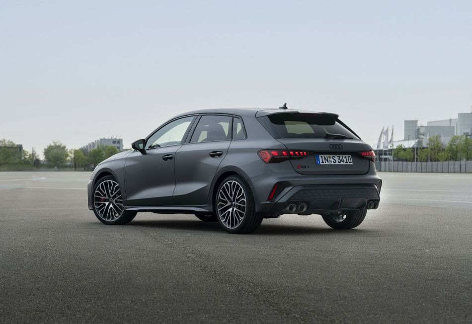 Audi S3 Sportback: la berlina sportiva aggiornata del 2024