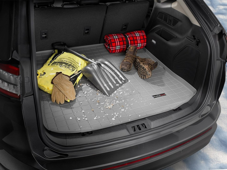 Dovrei comprare un tappetino per il bagagliaio dell’auto?