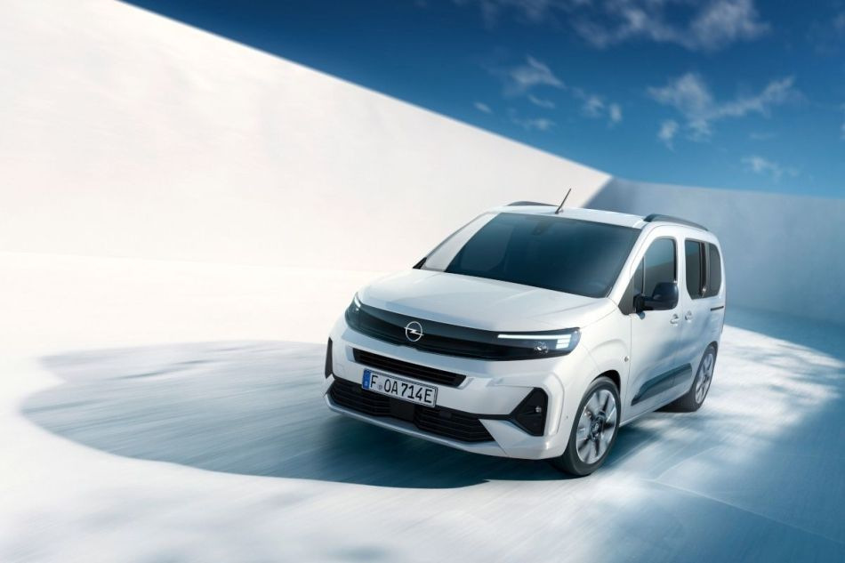 Recensione Opel Combo Electric: monovolume elettrico compatto e pratico