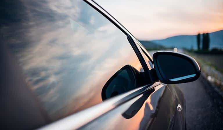 Come scegliere un finestrino laterale per un’auto?