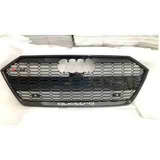Griglia anteriore RS-Style con scritta Quattro (nera)