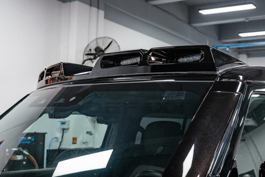 Land Rover Defender 2019- Visiera parabrezza con 4 LED Foto 2