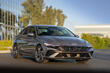 Recensione Hyundai Elantra 2023: restyling della berlina foto 1