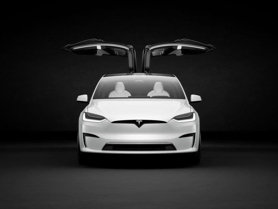 Recensione Tesla Model X: restyling della prima generazione