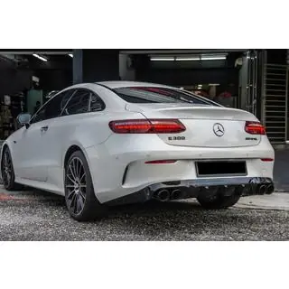 Diffusore Posteriore Black con Terminali Black (Design AMG53)