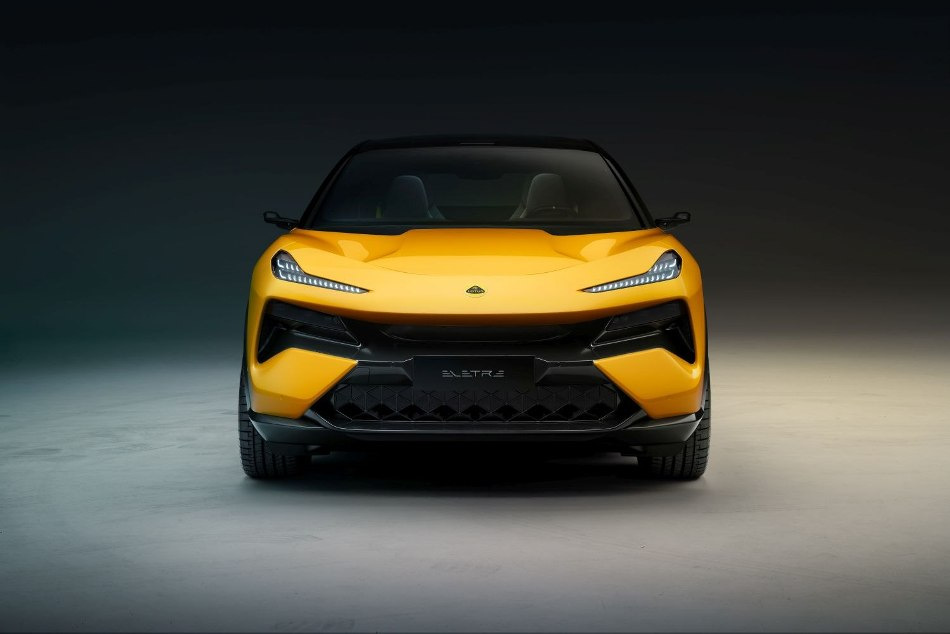 Lotus Eletre: recensione del nuovo crossover elettrico