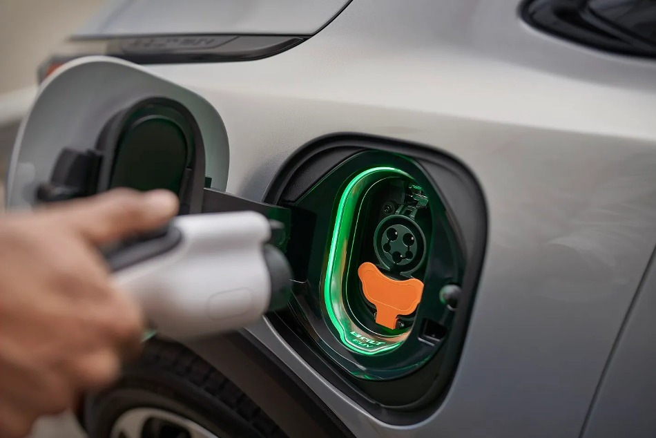 Da cosa dipende la velocità di ricarica di un veicolo elettrico?
