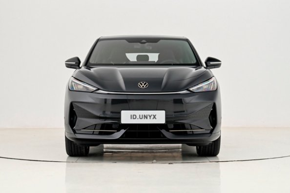 Recensione del crossover elettrico Volkswagen ID. UNICEX