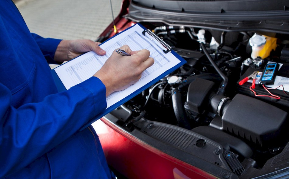 Come monitorare le condizioni della tua auto: consigli utili per ogni automobilista