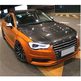 Cofano V1 (per Sedan 2012-2016, Fibra di Carbonio) foto 3