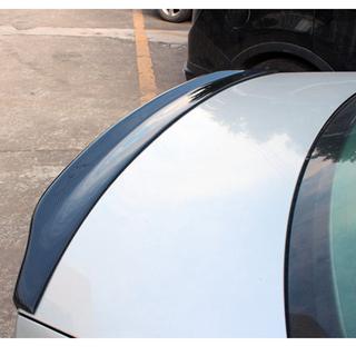 Spoiler V2 (per Base 2007-2011, Carbonio) foto 2