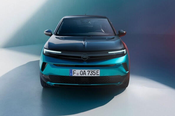 Opel Mokka Electric e Mokka-e: обзор, caratteristiche, restyling 2024 e versione GSE Foto 1