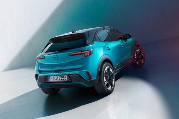 Opel Mokka Electric e Mokka-e: обзор, caratteristiche, restyling 2024 e versione GSE Foto 4