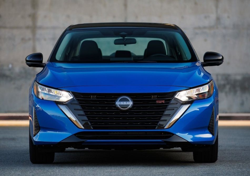 Recensione Nissan Sentra: restyling 2023