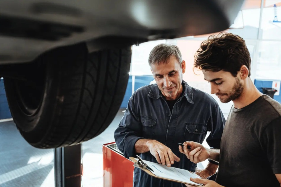 Come preparare l’auto per la primavera: i 5 passaggi più importanti