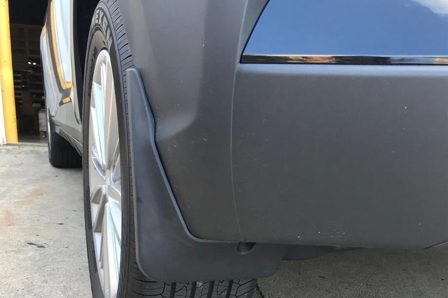 Hyundai Kona 2017-2023 Paraspruzzi Premium (4 pz, per auto a benzina) Image
