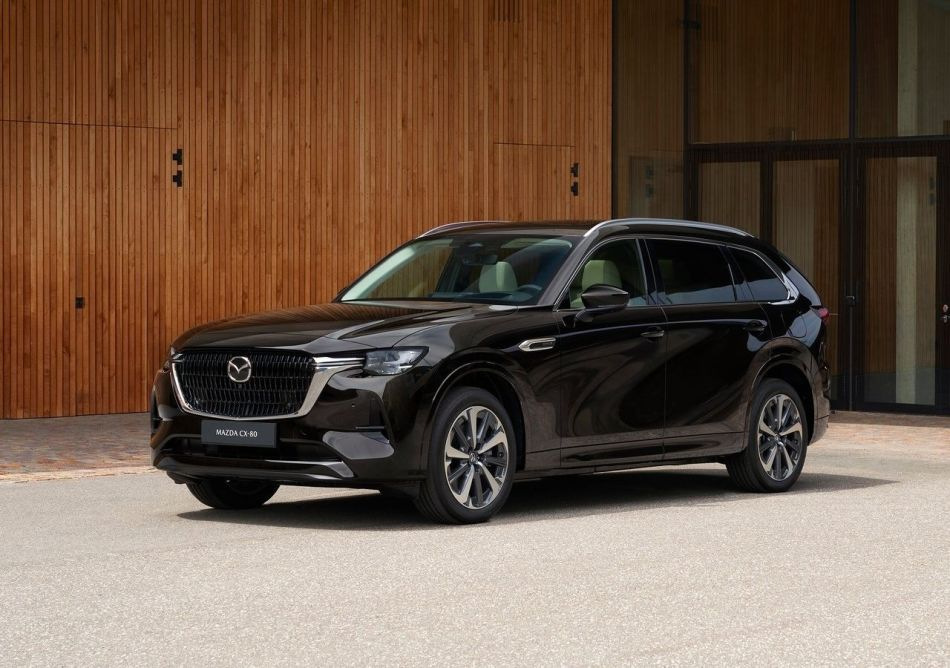Recensione del crossover elegante e tecnologico Mazda CX-80