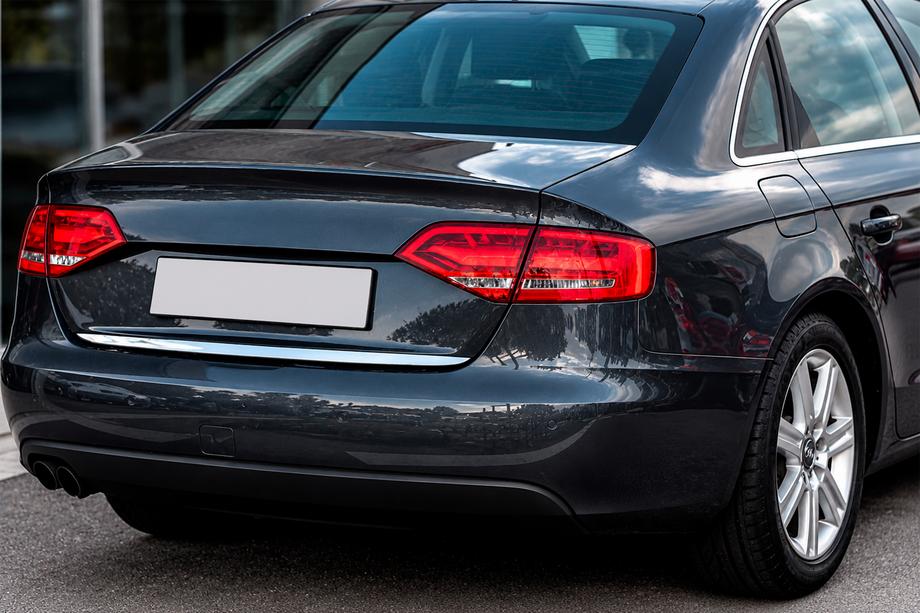 Audi A4 B8 2007-2015 Modanatura bagagliaio acciaio inox (Sedan) Carmos - Acciaio Inox Turco Image