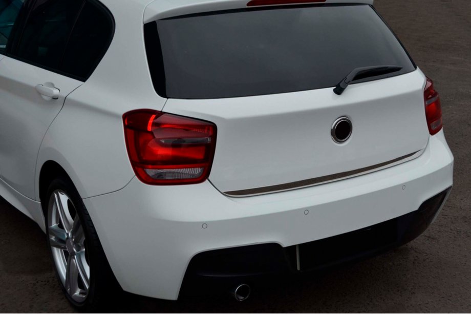 BMW 1 Series F20/F21 2011-2019 Modanatura bagagliaio acciaio inox Image