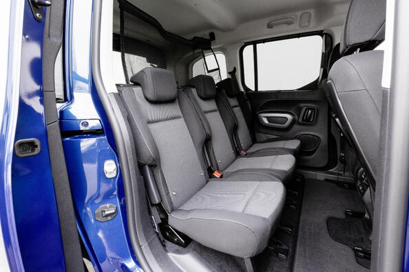 Recensione Toyota Proace City Verso: un minivan compatto per diverse esigenze Foto 7