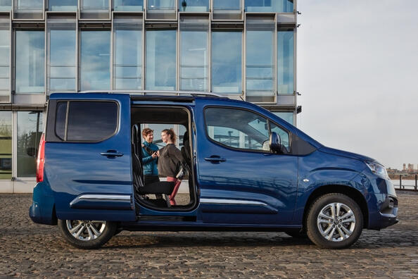 Recensione Toyota Proace City Verso: un minivan compatto per diverse esigenze Foto 2