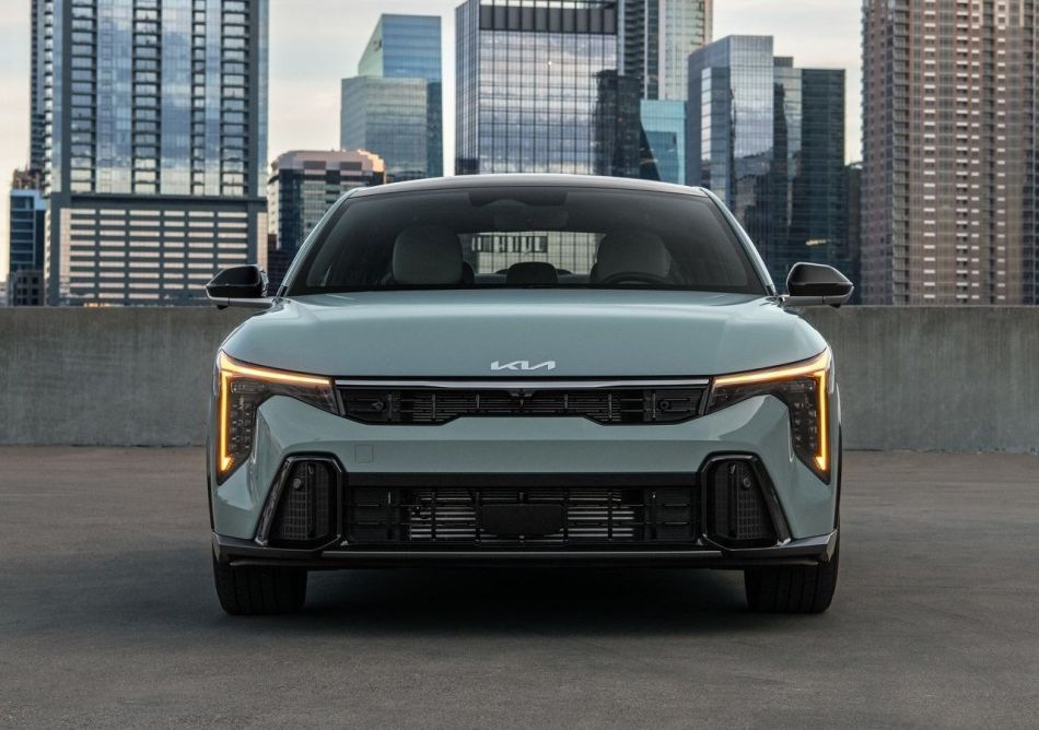 Recensione della Kia K4 di seconda generazione: stile, tecnologia e spazio