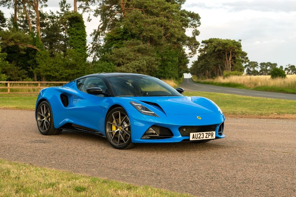 Recensione della vettura sportiva Lotus Emira