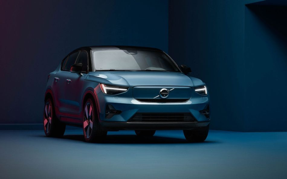 Recensione della tecnologica ed elegante Volvo C40 Recharge