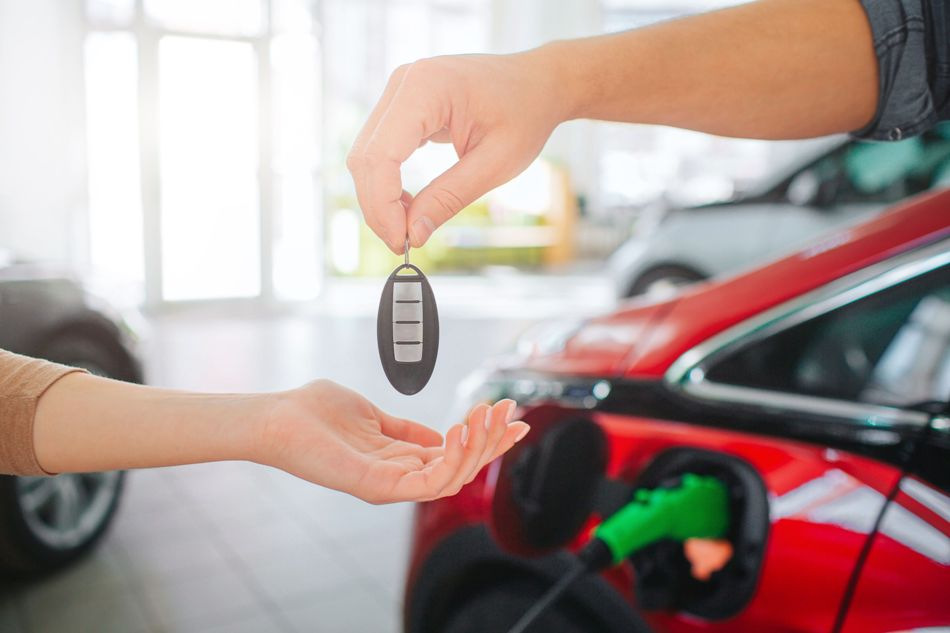 Vale la pena acquistare un’auto elettrica? Valutando tutti i pro e i contro