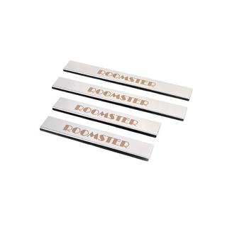 Battitacco in acciaio inox Carmos (4 pz) Skoda Roomster 2006-2015 foto 2
