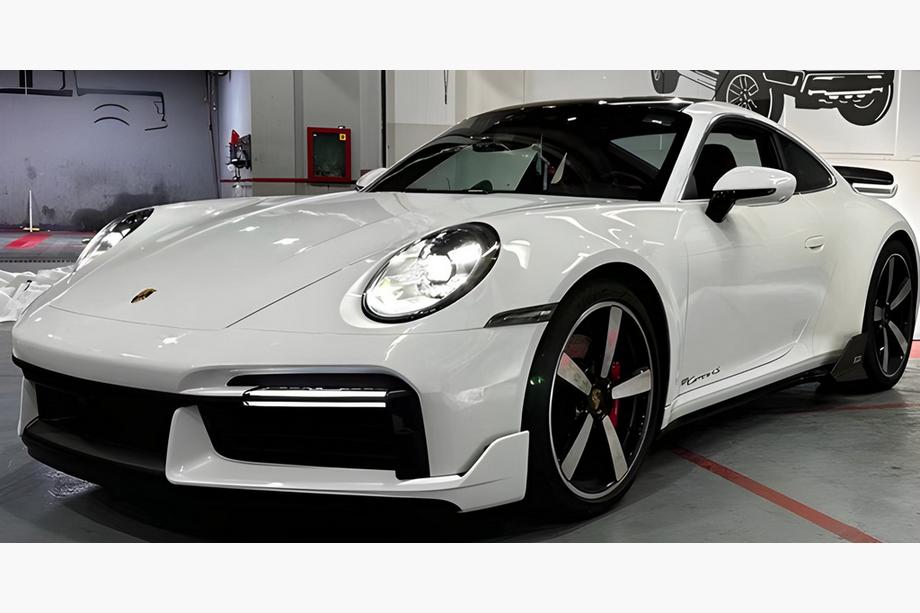 Porsche 911 (992) 2018– Kit estetico per Turbo S Image