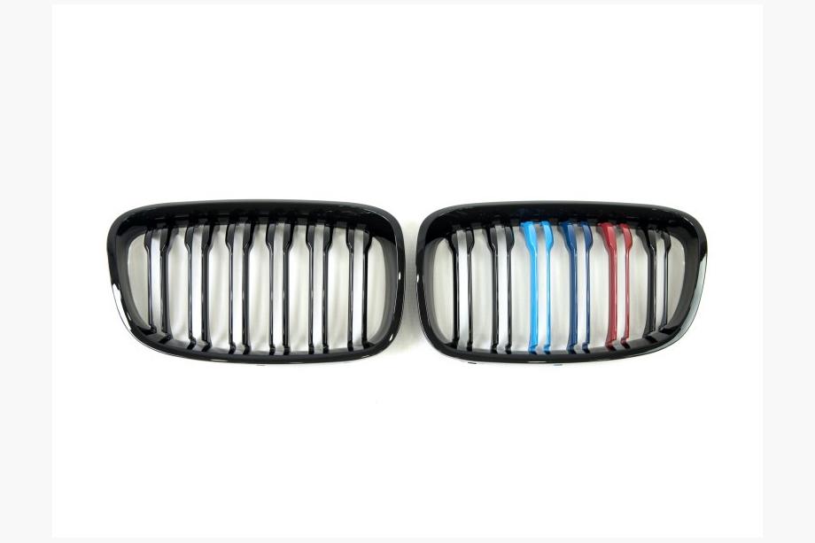 BMW 1 Series F20/F21 2011-2019 Calandra M-Look (2011-2014, M-Color) Foto 2