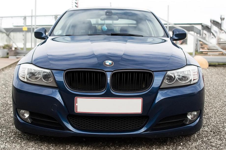 BMW 3 Series E90/E91 2005-2011 Calandra M-Look (per E-90/91 2008-2011, Nero Opaco) Image