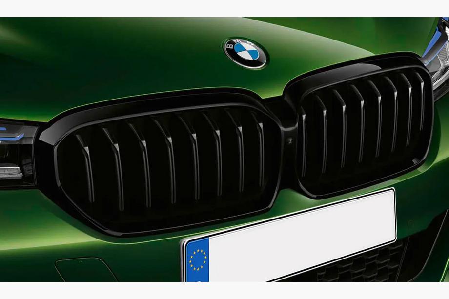 BMW Serie 5 G30/G31 2017–2023 Calandra Nere 1 Bar (2021+, Nero Lucido) Foto 1