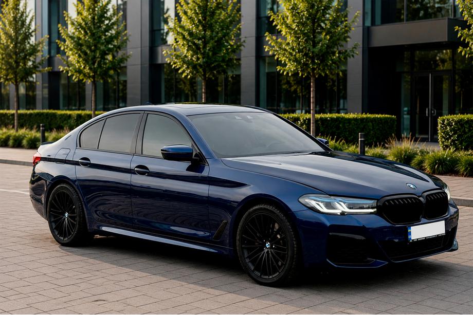 BMW Serie 5 G30/G31 2017–2023 Calandra Nere 1 Bar (2021+, Nero Lucido) Foto 5