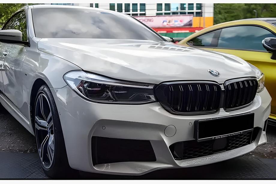 BMW 6 Series G32 2017- Calandra M-Look (2017-2020, Nero Lucido) Image