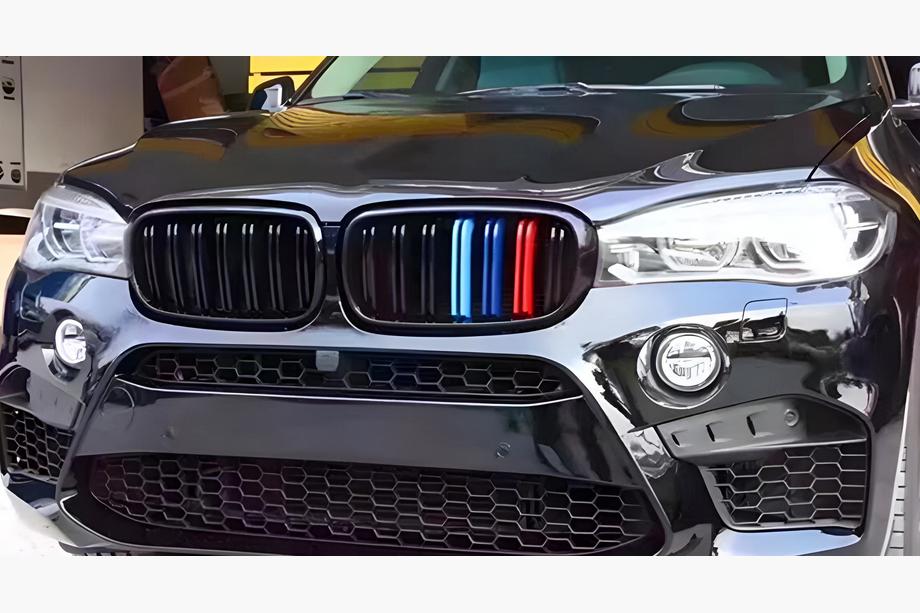 BMW X5 F15 2013-2018 Calandra M-Look (M-Color) Foto 1