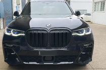 BMW X7 G07 2019- Calandra M-Look (2019-2022, Nero Opaco) foto 1