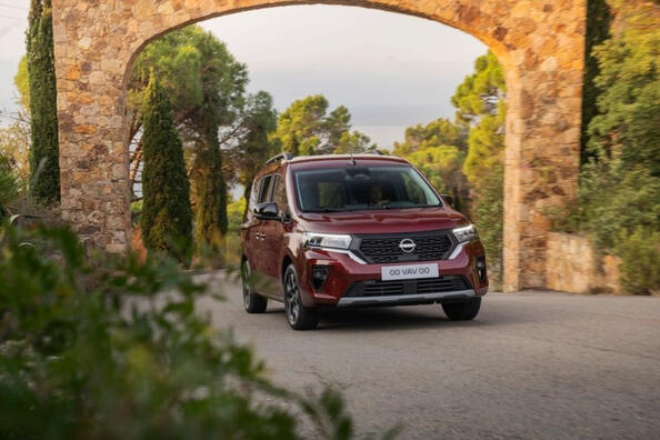 Recensione del furgone compatto Nissan Townstar Combi