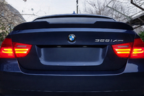 BMW 3 Series E90/E91 2005-2011 Spoiler PSM-Style (per E90, Nero Lucido) foto 2