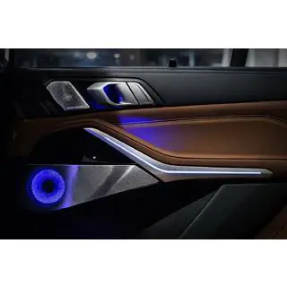 Kit modanature illuminate Bowers&Wilkins BMW X5 G05 2019–2026 foto 4