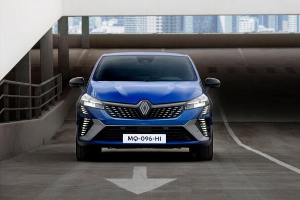 Renault Clio: berlina urbana aggiornata