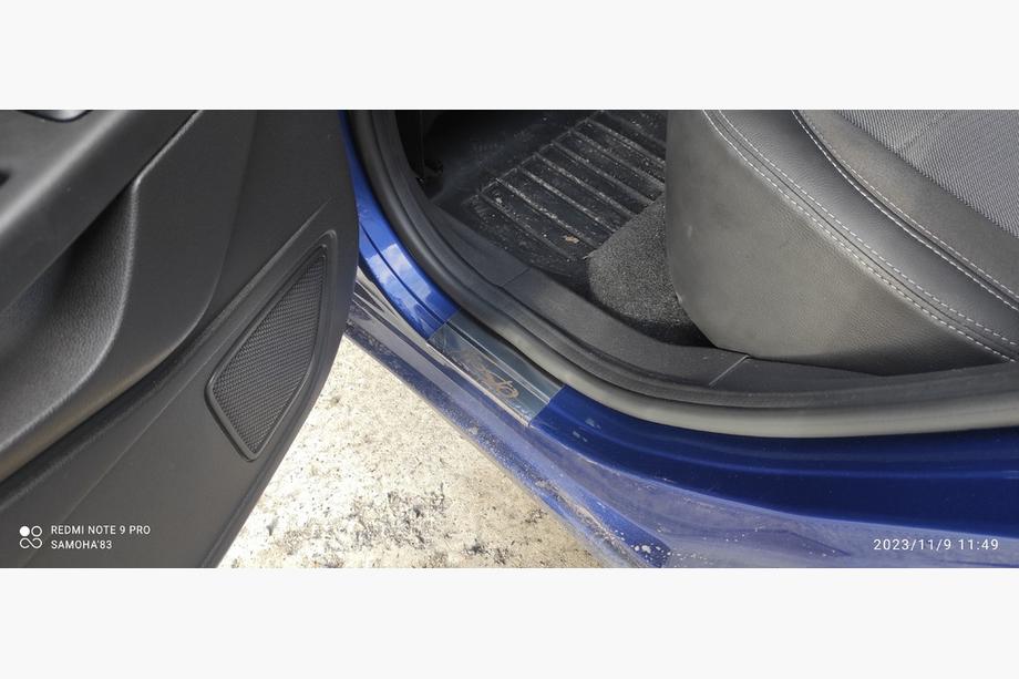 Ford Fiesta 2008-2017 Battitacco inox Carmos V1 set 4 pezzi Foto 5