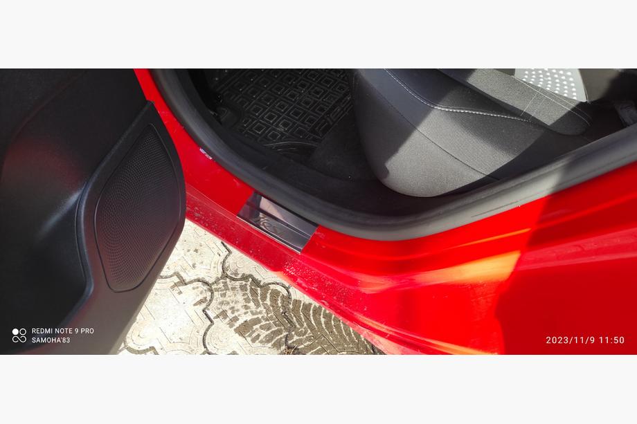 Ford Fiesta 2008-2017 Battitacco inox Carmos V1 set 4 pezzi Foto 6